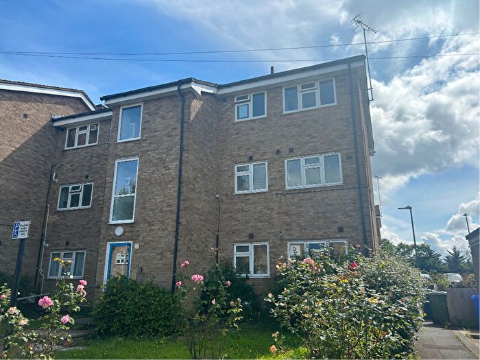 1 Bedroom Flat To Rent In Holsworth Close, Harrow, Middlesex, HA2