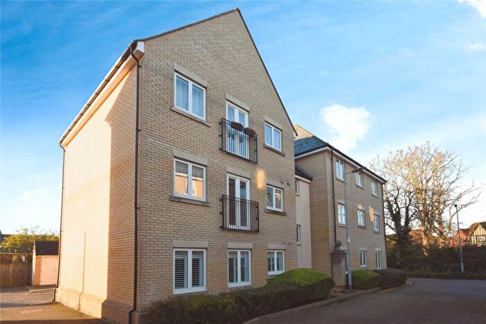 2 Bedroom Flat For Sale In Goodier Road, Chelmsford, Essex, CM1