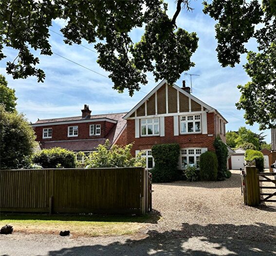 4 Bedroom Detached House For Sale In Level Mare Lane, Eastergate, Chichester, West Sussex, PO20