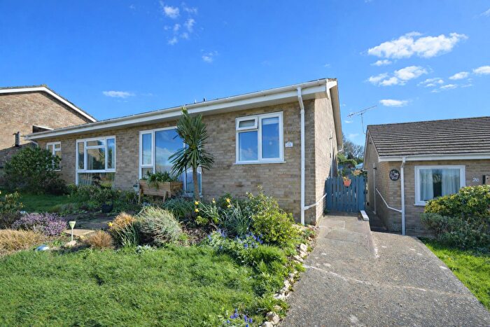 2 Bedroom Semi-Detached Bungalow For Sale In Beautifully Presented Home * Shanklin, PO37