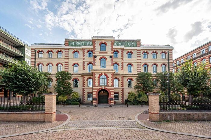 1 Bedroom Flat To Rent In Somerville Avenue, Barnes, London, SW13