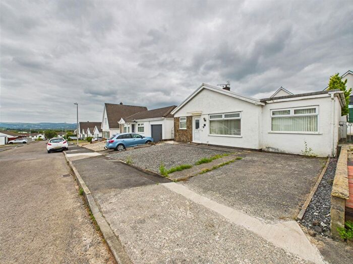 2 Bedroom Detached Bungalow For Sale In Talywern, Llangennech, Llanelli, SA14