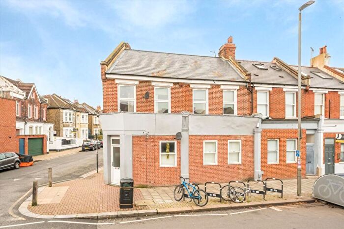 1 Bedroom Flat To Rent In Cavendish Road, Balham, SW12