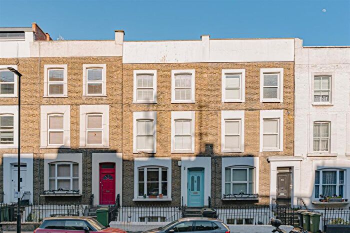 2 Bedroom Flat To Rent In Malden Road, NW5