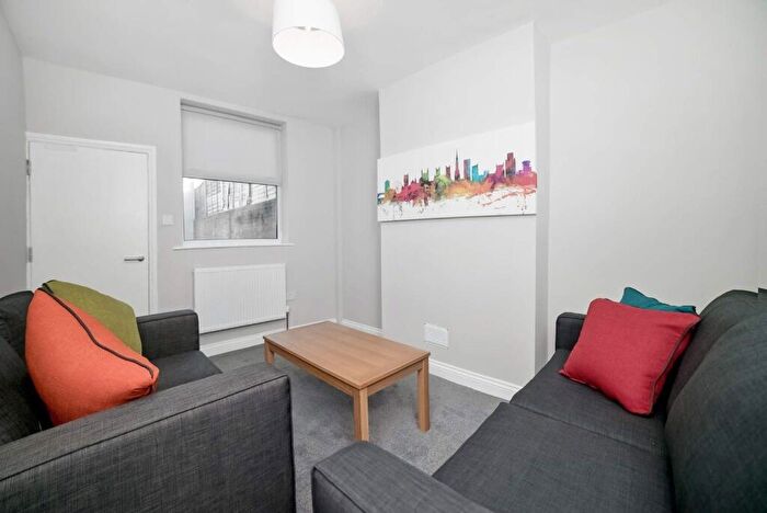 5 Bedroom House To Rent In Belton Road, Bristol, BS5