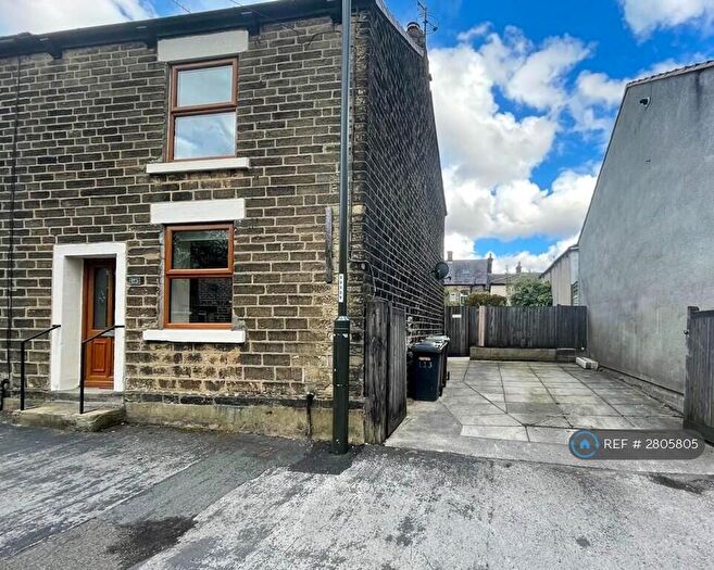 2 Bedroom End Of Terrace House To Rent In Manor Park Road, Glossop, SK13