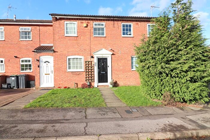 2 Bedroom Terraced House For Sale In Chelsworth Close, Wigmore, Luton, LU2