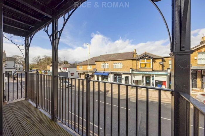 1 Bedroom Flat To Rent In Oatlands Drive, Weybridge, KT13