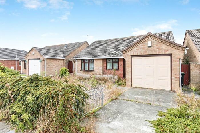 2 Bedroom Detached Bungalow For Sale In Crestview Drive, Lowestoft, NR32