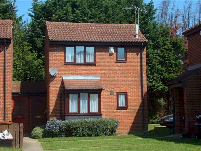 1 Bedroom Detached House To Rent In Halifield Drive, Lower Belvedere, Abbey Wood, DA17