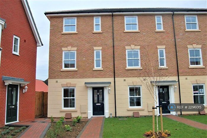 3 Bedroom End Of Terrace House To Rent In Guelder Rose, Dunmow, CM6