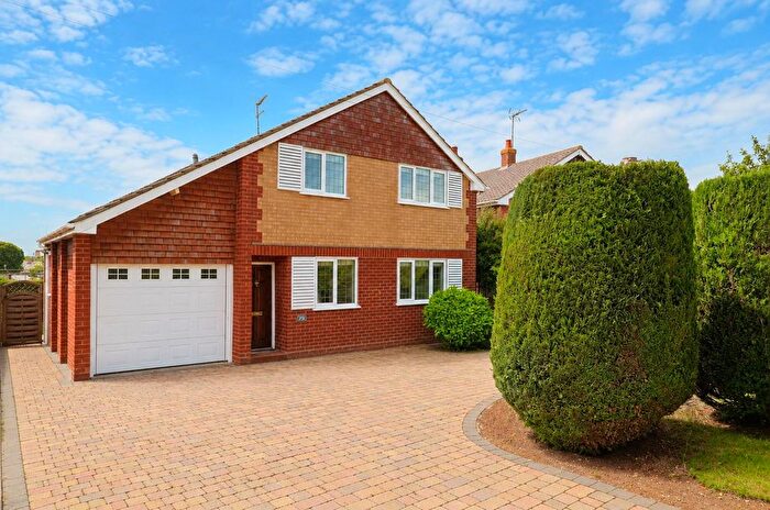 3 Bedroom Detached House For Sale In Sandway Road, Wrexham, LL11