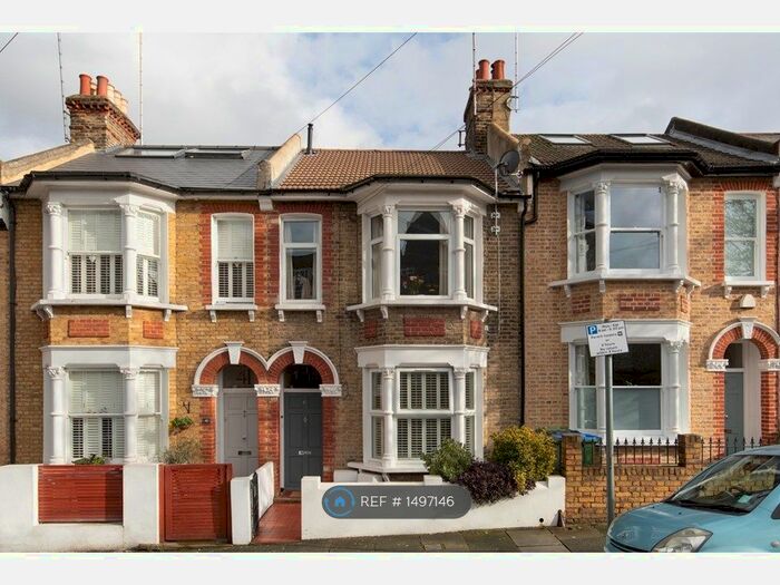 2 Bedroom Flat To Rent In Ground Floor, London, SE10