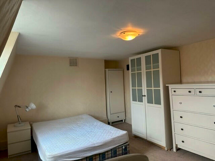 1 Bedroom Terraced House To Rent In Kennington, London, SE11