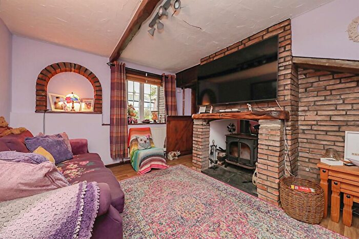 2 Bedroom Cottage For Sale In Chalk Hill, Great Cressingham, Thetford, IP25