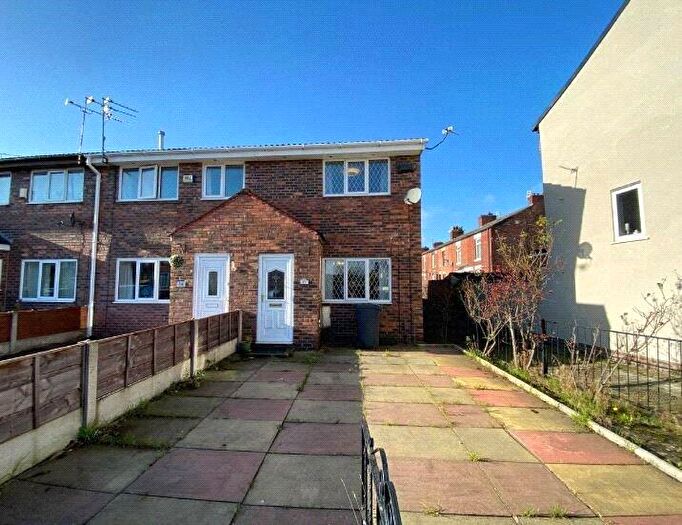 2 Bedroom House To Rent In Buxton Lane, Droylsden, Manchester, Greater Manchester, M43