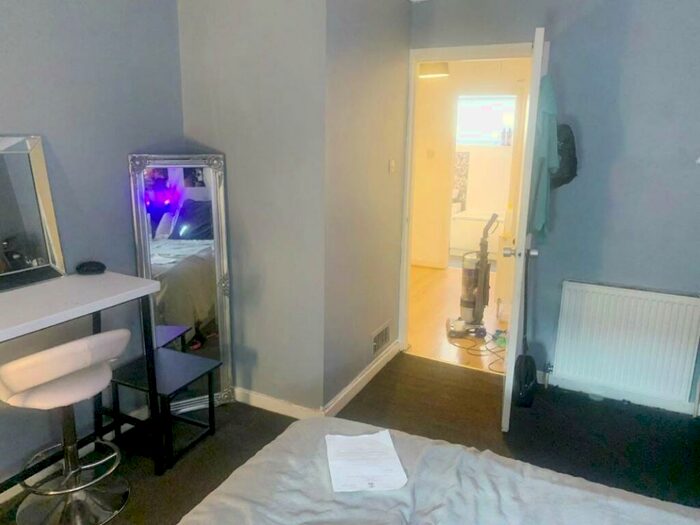 1 Bedroom Flat For Sale In , Edward Avenue, Flat D, Renfrew, PA4