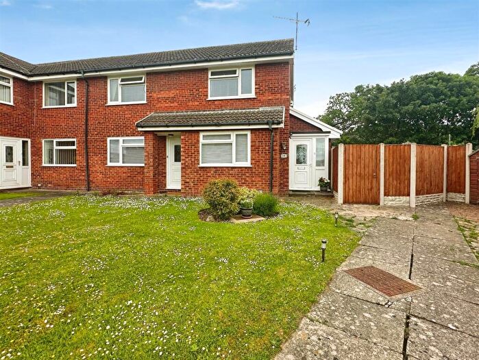 2 Bedroom Flat For Sale In Aled Court, Abergele, LL22