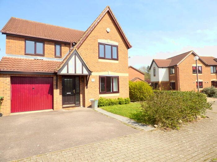4 Bedroom House To Rent In Braford Gardens, Shenley Brook End, MK5