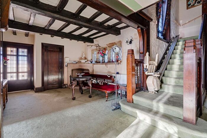 8 Bedroom Detached House For Sale In Breightmet Fold, Bolton, BL2