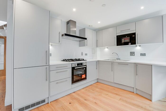 3 Bedroom Flat For Sale In Meridian Point, Creek Road, Greenwich, SE8