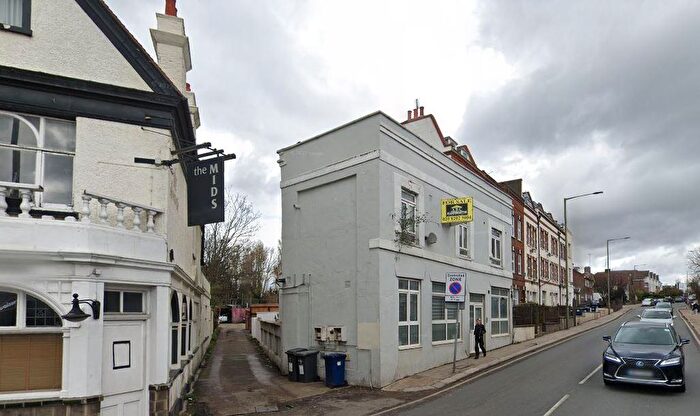 1 Bedroom Flat For Sale In Station Road, Hendon, NW4