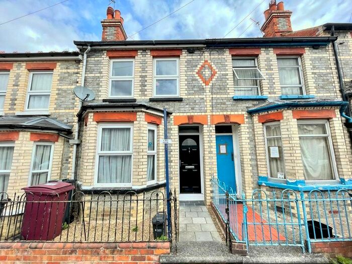 3 Bedroom Terraced House To Rent In Surrey Road, Reading, Berkshire, RG2