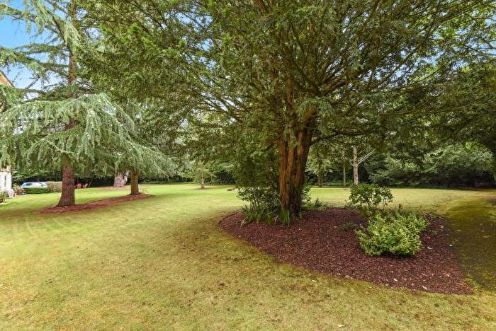 2 Bedroom Flat To Rent In The Huntley, Reading, RG30