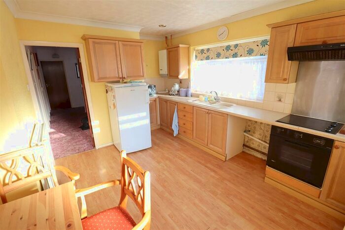 2 Bedroom Semi-Detached Bungalow For Sale In Brain Valley Avenue, Black Notley, Braintree CM77