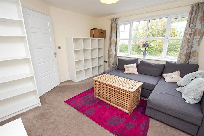 4 Bedroom Property To Rent In Centurion Way, Selly Oak, Birmingham, B29