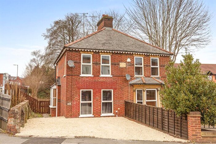 3 Bedroom Semi Detached House For Sale In Hughenden Avenue, High Wycombe (no Chain), HP13