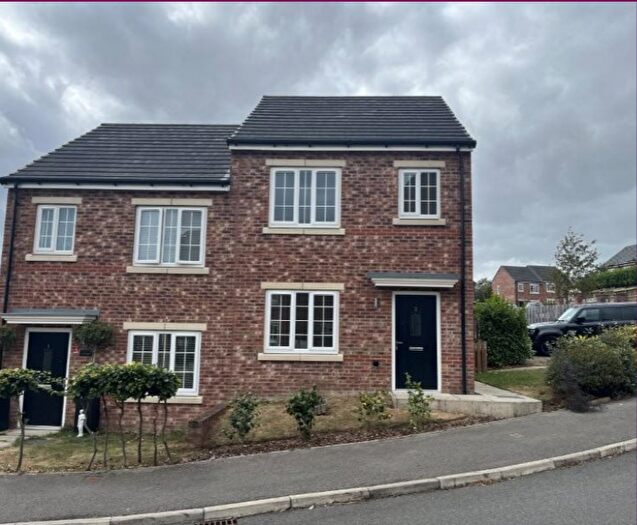 2 Bedroom Semi-Detached House For Sale In Deanbeck Rise, Otley, Leeds, LS21