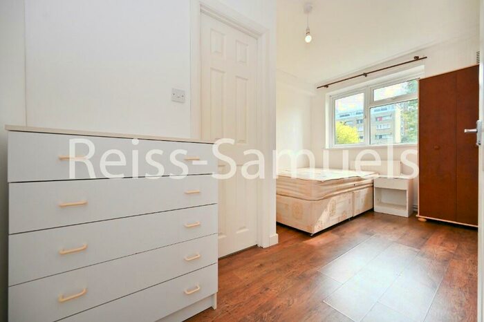 4 Bedroom Terraced House To Rent In Cooks Road, Kennington, Southwark London, SE17