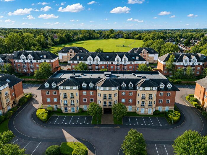 2 Bedroom Apartment To Rent In Cheltenham Court, Dexter Close, St Albans, Hertfordshire, AL1