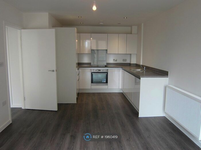 1 Bedroom Flat To Rent In Stour House, Maidenhead, SL6