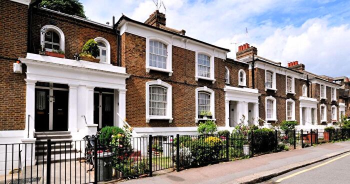 4 Bedroom House To Rent In La Rose Lane, London, N15