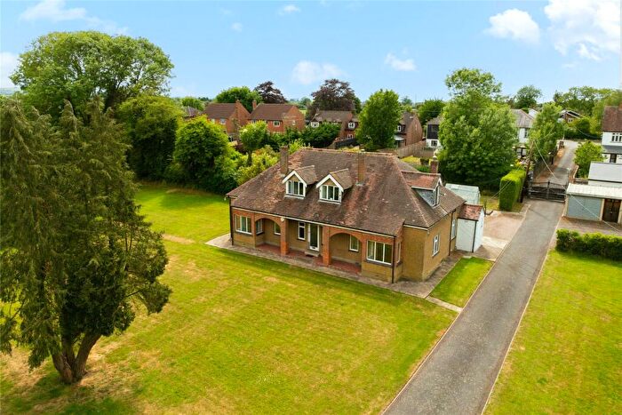4 Bedroom Detached House For Sale In Wendover Road, Weston Turville, Aylesbury, Buckinghamshire, HP22