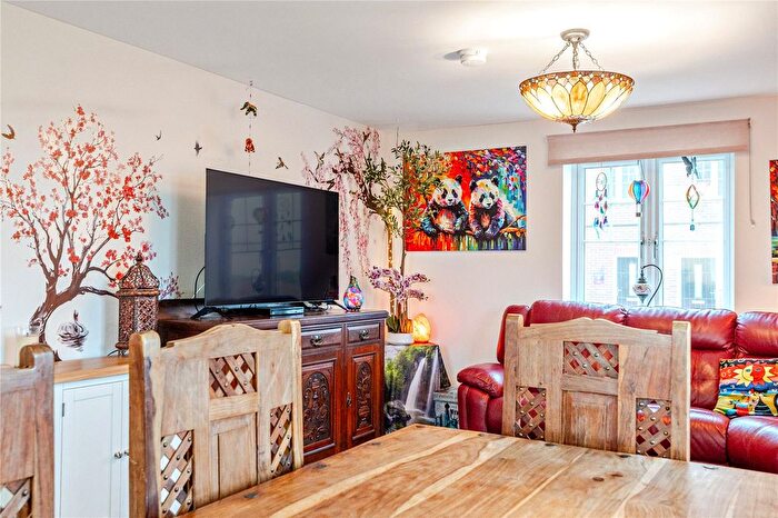1 Bedroom Flat For Sale In Feld Lane, Holmewood, Chesterfield, Derbyshire, S42