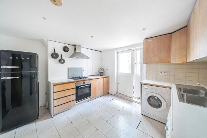 5 Bedroom Terraced House For Sale In Camberwell Road, Camberwell, London, SE5