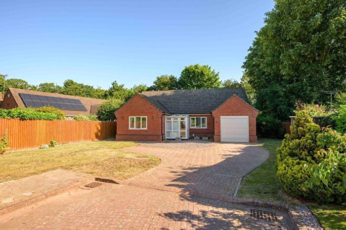 3 Bedroom Detached Bungalow For Sale In Buttercup Paddock, Whaplode, Spalding, PE12