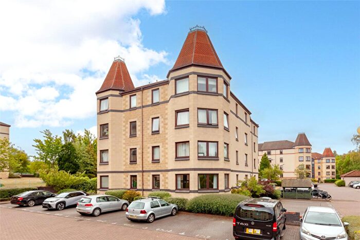 2 Bedroom Apartment For Sale In West Bryson Road, Edinburgh, EH11