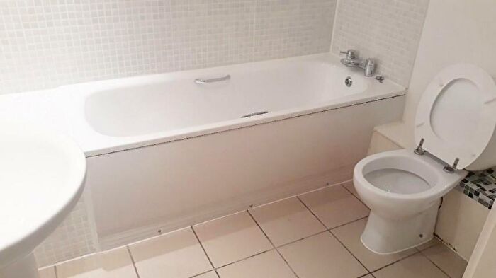 2 Bedroom Apartment To Rent In Henry Street, Liverpool, L1