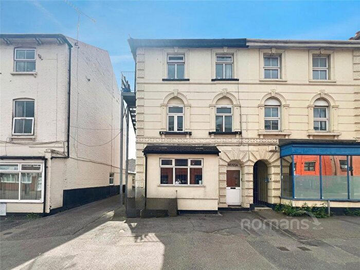 1 Bedroom Flat For Sale In Victoria Road, Aldershot, Hampshire, GU11