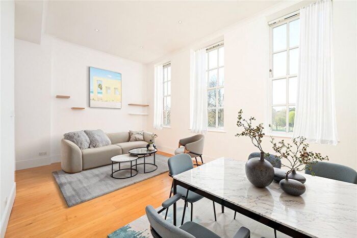 2 Bedroom Flat To Rent In West Hill, London, SW15