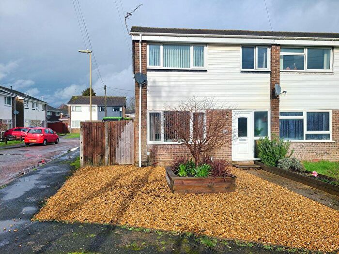 3 Bedroom End Of Terrace House For Sale In Beechdale Walk, Calmore, SO40