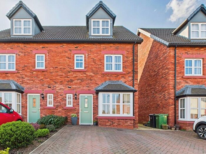 4 Bedroom Semi-Detached House For Sale In Newbury Way, Carlisle, CA2