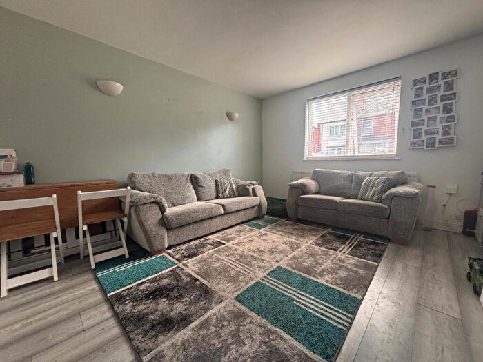 3 Bedroom Semi Detached House For Sale In Hurcott Road, Kidderminster, Worcestershire, DY10