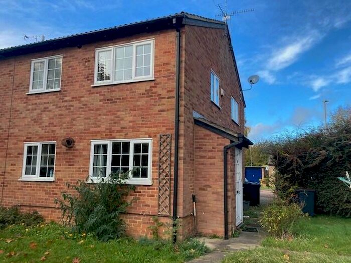 1 Bedroom House To Rent In Speedwell Close Luton, LU3