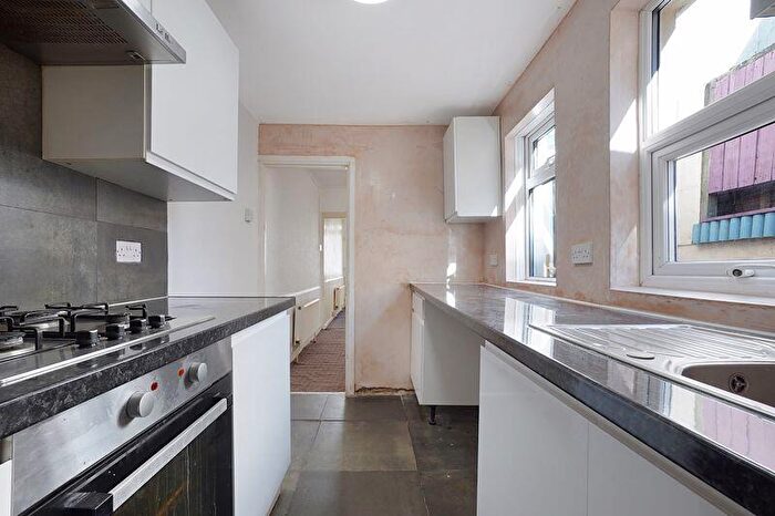 3 Bedroom Terraced House To Rent In Charter Street, Chatham, ME4