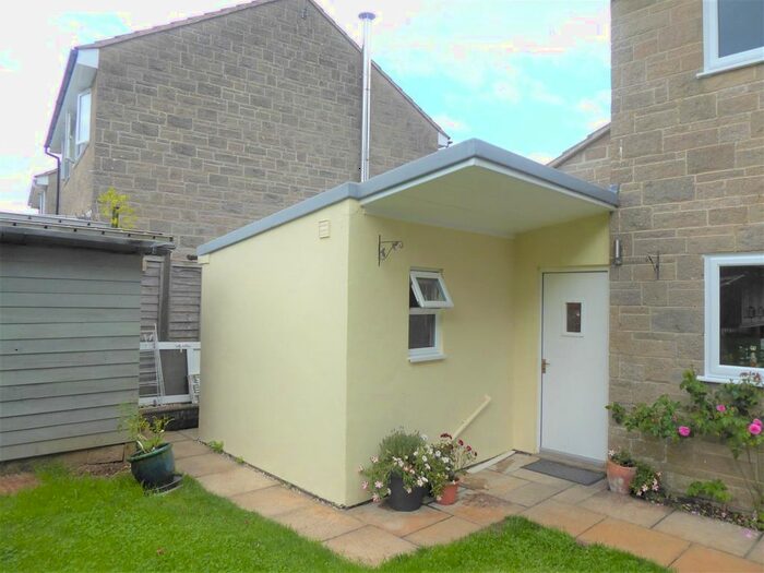 1 Bedroom Flat To Rent In Pond Close, Henstridge, Templecombe, BA8